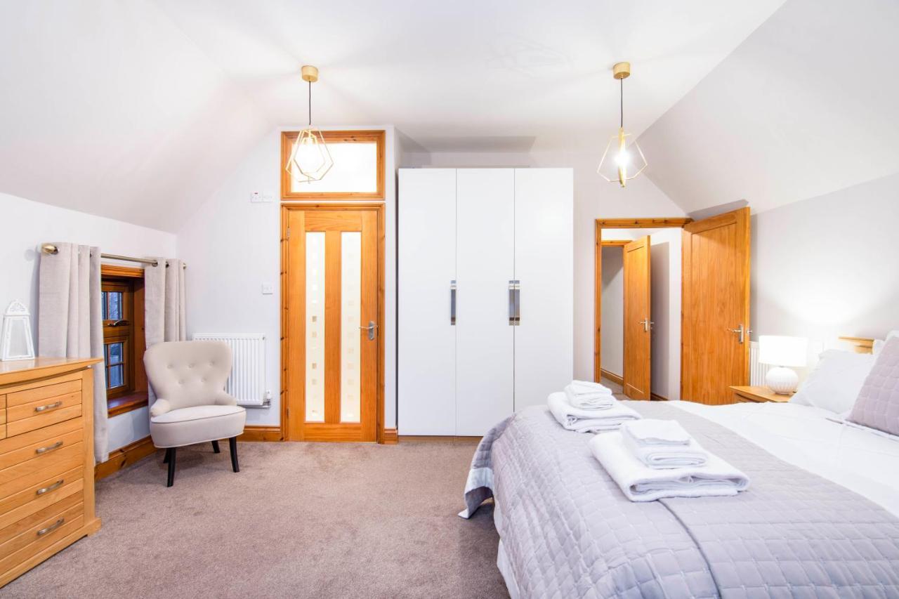 The Roost Group - The Coach House - Hot Tub Villa Gravesend Bagian luar foto