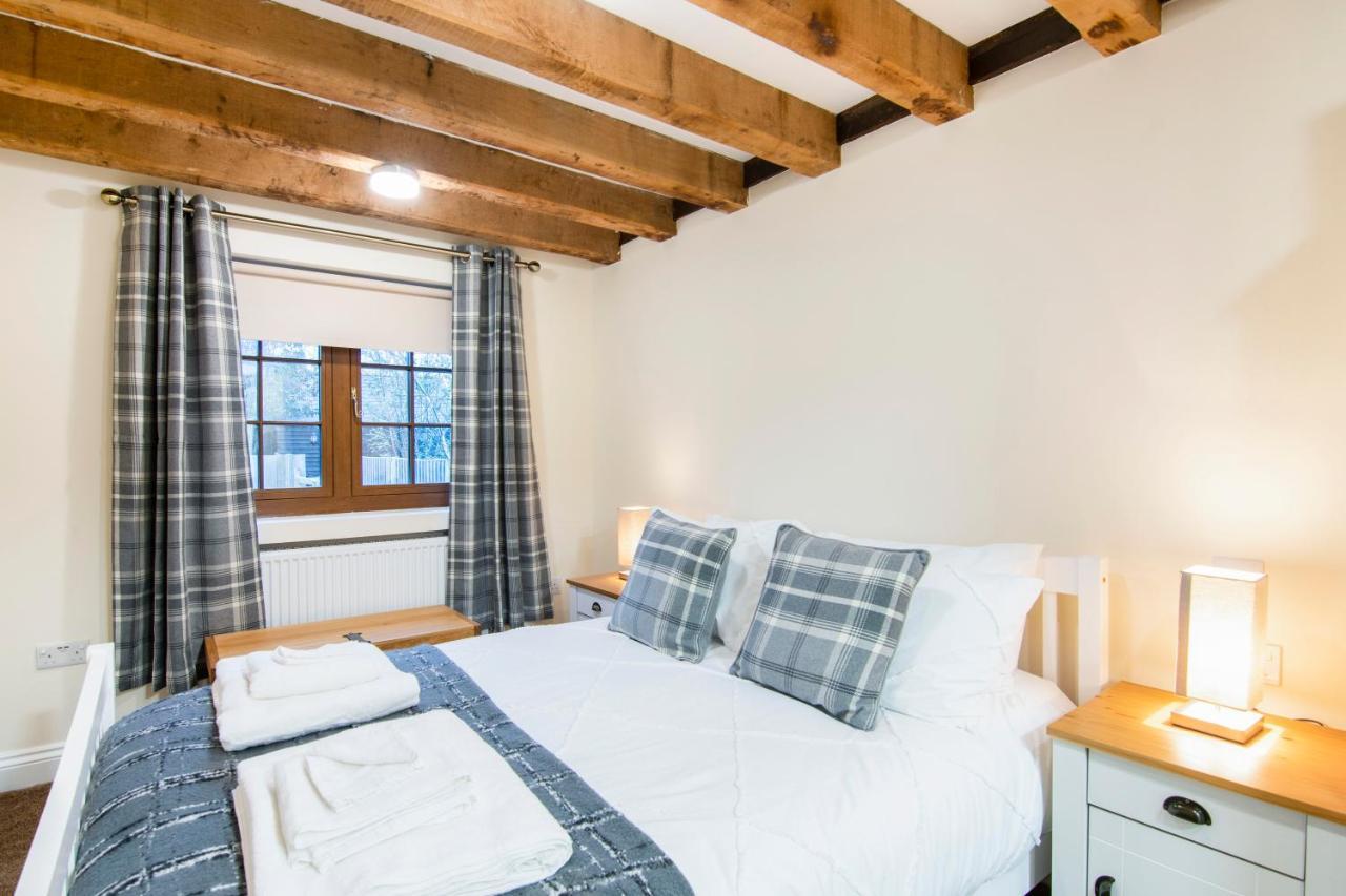 The Roost Group - The Coach House - Hot Tub Villa Gravesend Bagian luar foto